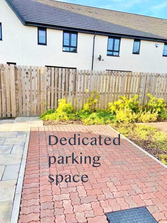 エディンバラ 3 Bed House With Parking Near Airportヴィラ エクステリア 写真